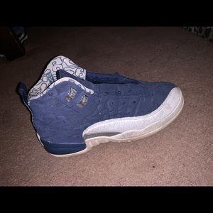 Jordan 11 international flights size 6